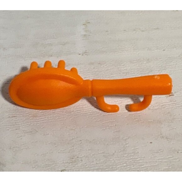 Barbie Newborn Pups Replacement Part Orange Brush - Picture 2 of 3